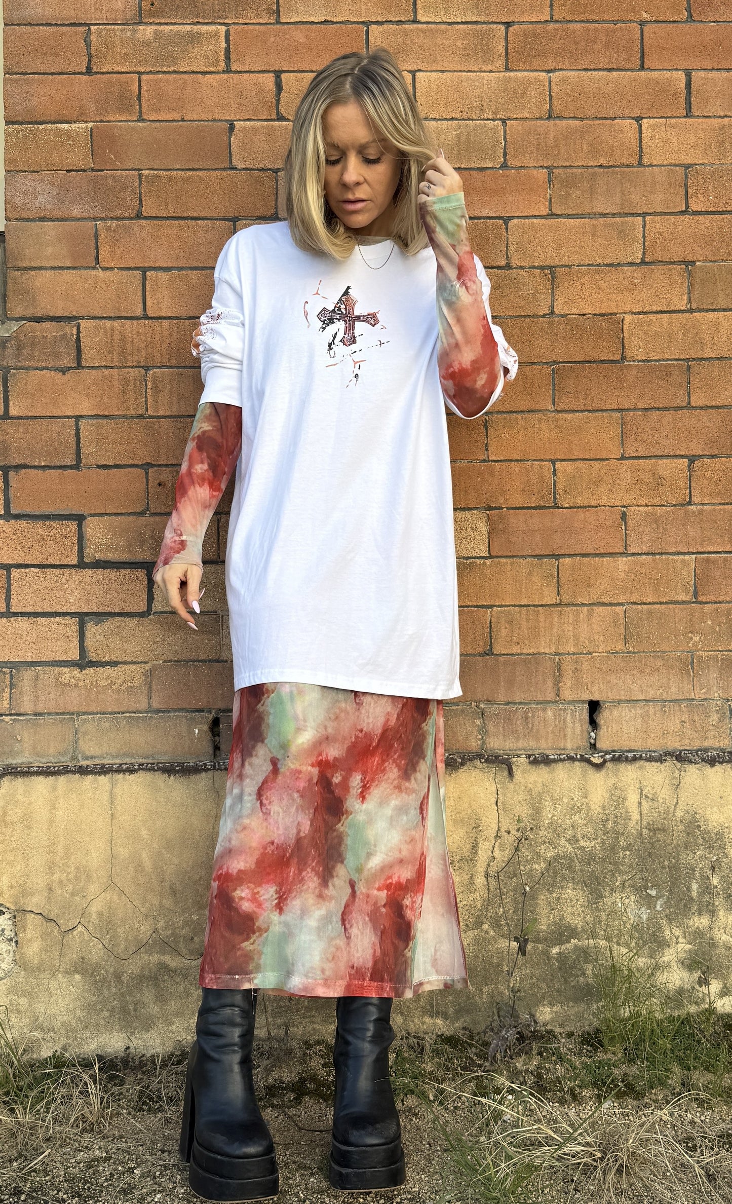 RECKLESS RIVIVAL TEE- White